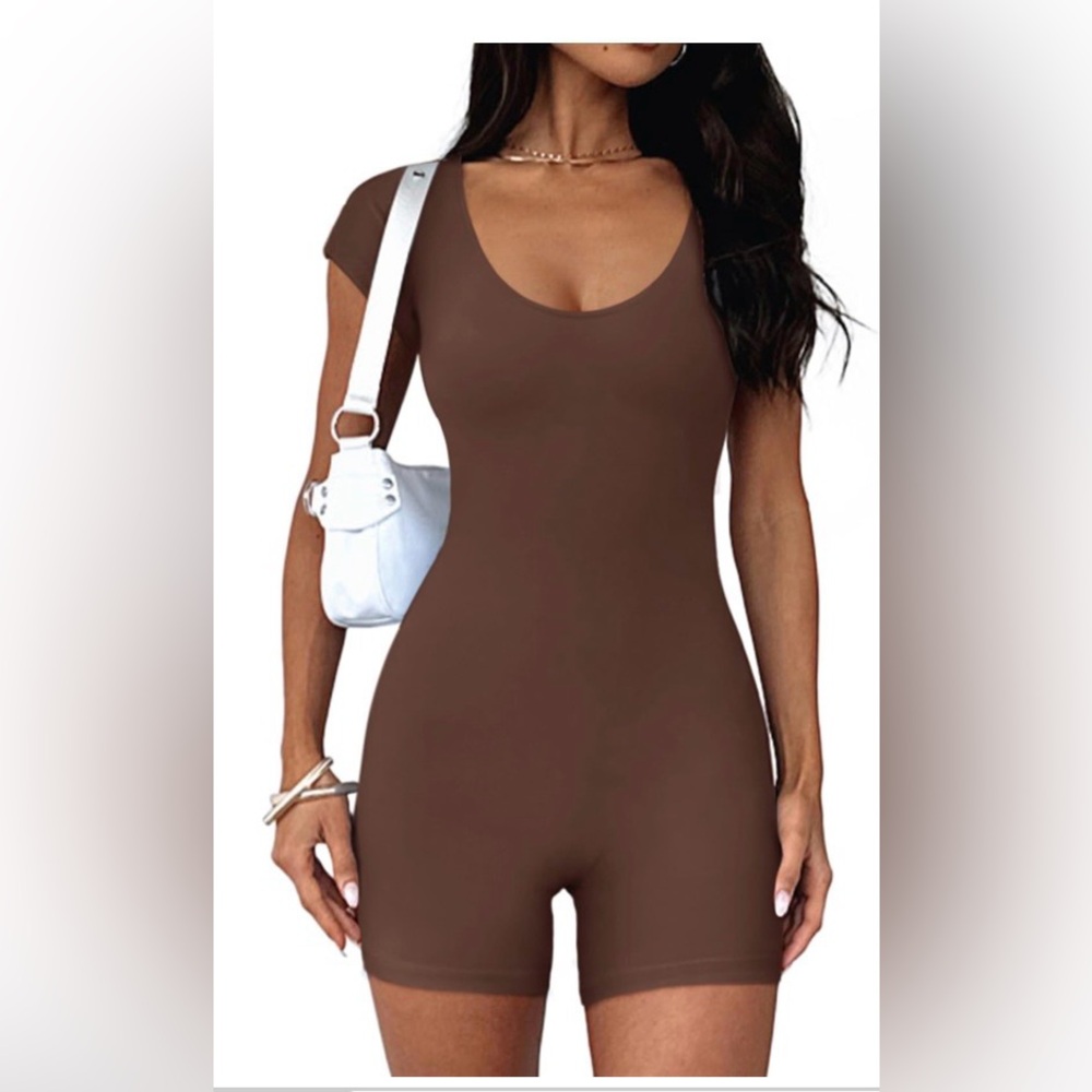 ADREAMLY Short Sleeve Romper/Jumpsuit Color